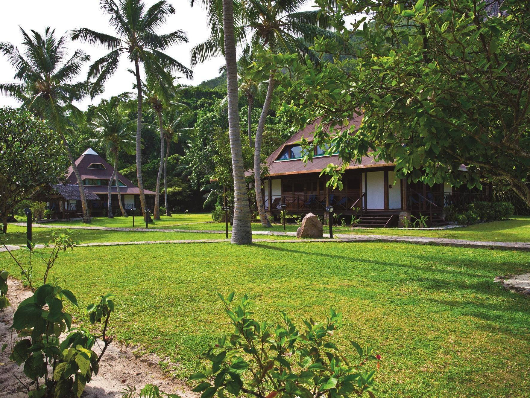 New Emerald Cove Hotel Baie Sainte Anne Luaran gambar