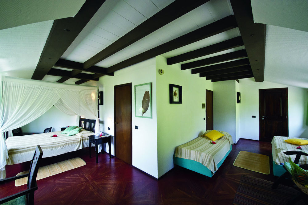 New Emerald Cove Hotel Baie Sainte Anne Luaran gambar