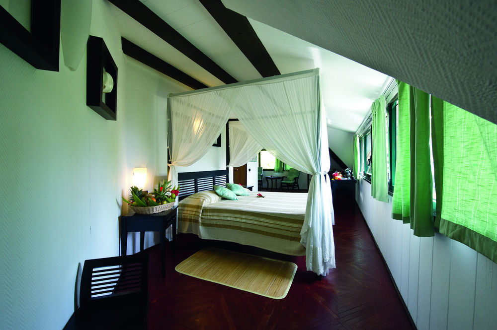 New Emerald Cove Hotel Baie Sainte Anne Luaran gambar
