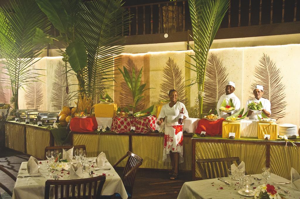 New Emerald Cove Hotel Baie Sainte Anne Luaran gambar