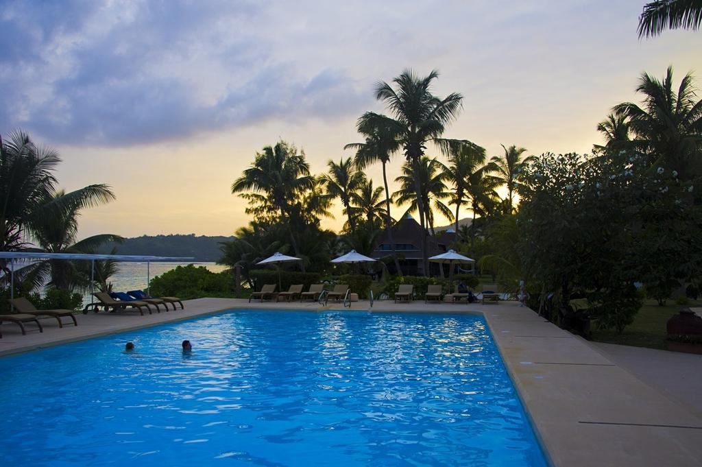 New Emerald Cove Hotel Baie Sainte Anne Luaran gambar