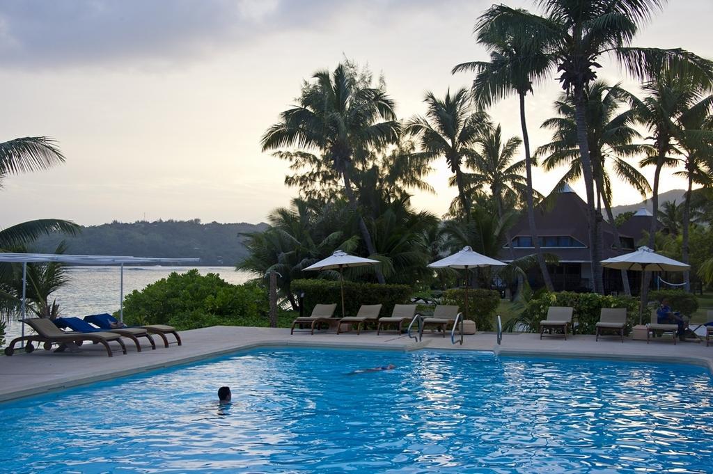 New Emerald Cove Hotel Baie Sainte Anne Luaran gambar